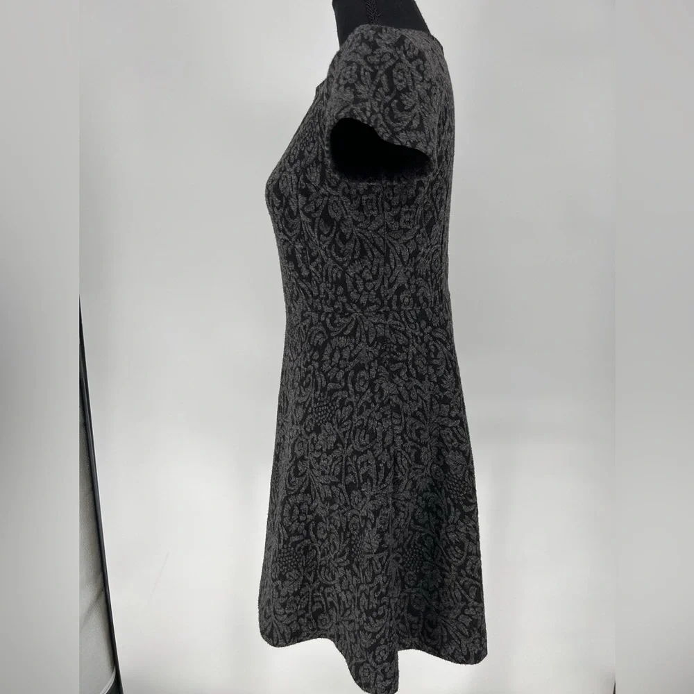 LOFT BLACK AND GREY BACK ZIPPER A‎ LINE  DRESS - Picture 3 of 6